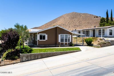 /international/us/33105-santiago-road-acton-ca-110100677991/