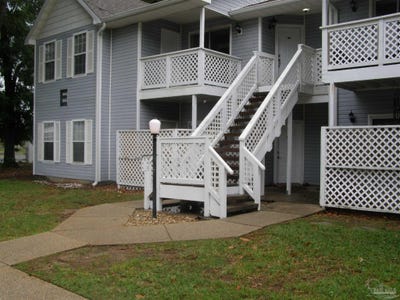 /international/us/601-e-burgess-rd-pensacola-fl-110104544459/