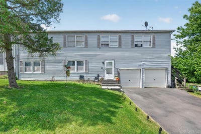 /international/us/27-28-williamsburg-drive-newburgh-ny-110108339360/