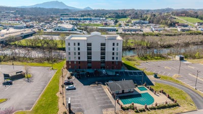 /international/us/1410-hurley-drive-sevierville-tn-110106584768/