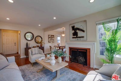 /international/us/15031-hartland-st-van-nuys-ca-110108255776/