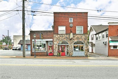 /international/us/12-14-n-main-street-hubbard-oh-110102145462/