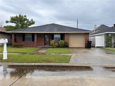 /international/us/3629-charles-drive-chalmette-la-110108491263/