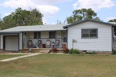 /international/us/402-lynn-street-wingate-tx-110093756294/