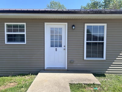 /international/us/108-scott-drive-edmonton-ky-110107193036/