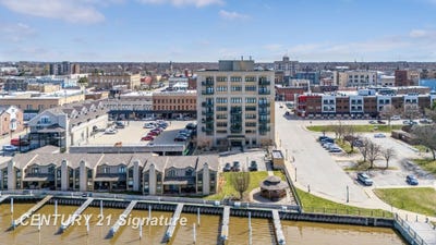 /international/us/225-jennison-place-bay-city-mi-110107339545/