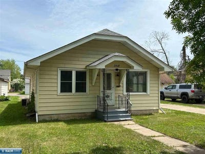 /international/us/3518-w-2nd-ave-hibbing-mn-110106522993/