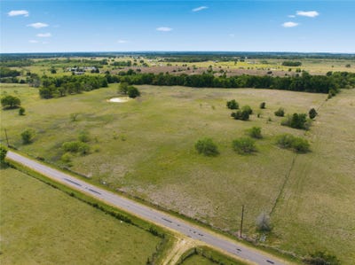 /international/us/george-wachel-road-bremond-tx-110107165161/