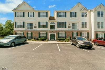 /international/us/428-lenape-ln-lopatcong-twp-nj-110109611933/