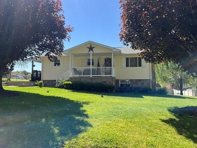 /international/us/136-taft-street-crab-orchard-wv-110106451796/