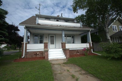 /international/us/744-s-23rd-street-manitowoc-wi-110100984091/