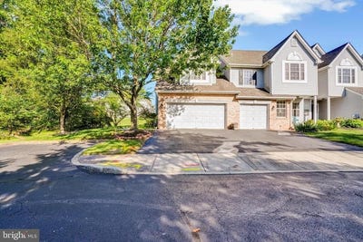 /international/us/5006-rose-court-collegeville-pa-110101006560/