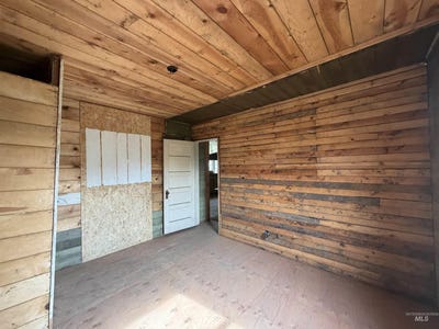 /international/us/413-s-morgan-ave-new-meadows-id-110108336117/