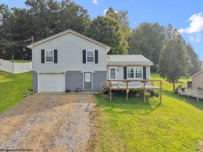/international/us/130-ballah-street-buckhannon-wv-110119490541/