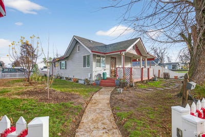 /international/us/601-12th-street-clarkston-wa-110104256190/