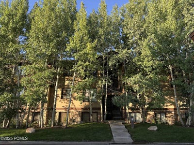 /international/us/1600-pinebrook-boulevard-park-city-ut-110101093436/