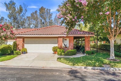 /international/us/1715-calle-de-oro-pomona-ca-110109810165/