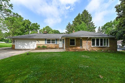 /international/us/1545-s-johnson-rd-new-berlin-wi-110100728763/
