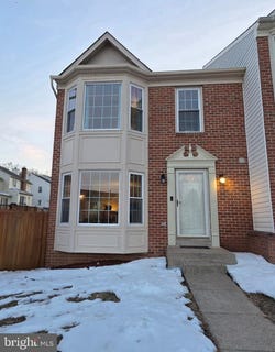 /international/us/301-twin-brook-lane-stafford-va-110105727366/