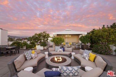/international/us/450-n-palm-dr-beverly-hills-ca-110108814372/