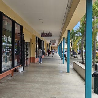 /international/us/suite-27-b-diamond-qu-st-croix-vi-110106497497/