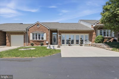 /international/us/352-sunbrook-lane-hagerstown-md-110108178919/