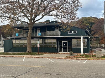 /international/us/650-water-street-saugatuck-mi-110090904854/