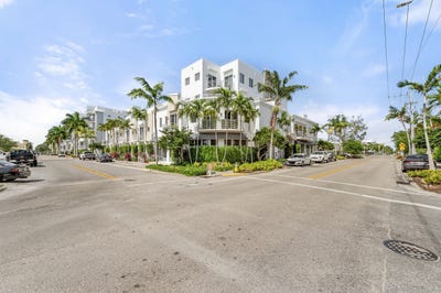 /international/us/111-se-2nd-street-delray-beach-fl-110108476971/