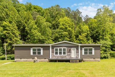 /international/us/5487-w-kentucky-hwy-30-jackson-ky-110108578430/
