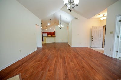 /international/us/394-mountain-terrace-circle-maumelle-ar-110099996526/