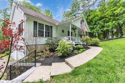 /international/us/78-harkness-road-jaffrey-nh-110108539062/
