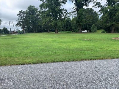 /international/us/5110-nc-highway-89-walnut-cove-nc-110101537896/?lang=zh-tw