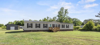 /international/us/2041-bay-road-wallace-nc-110107751668/
