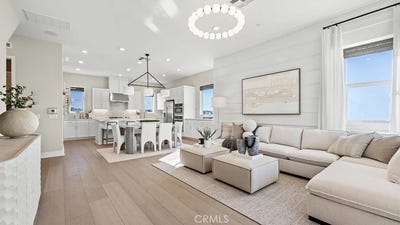 /international/us/828-sonia-irvine-ca-110106432987/
