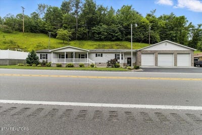 /international/us/2953-us-highway-119-pineville-ky-110100686081/