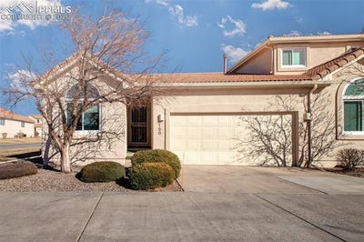 /international/us/150-luxury-lane-colorado-springs-co-110106101030/
