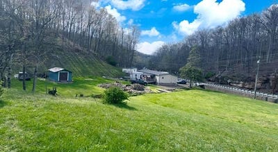 /international/us/1569-parkersburg-road-spencer-wv-110098775554/