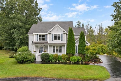 /international/us/7-quail-hollow-stratham-nh-110110295526/
