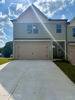 /international/us/1805-bennett-village-drive-maryville-tn-110100254054/