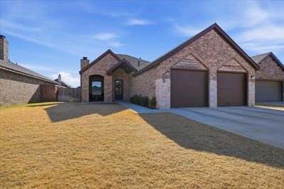 /international/us/805-n-5th-street-wolfforth-tx-110107436028/