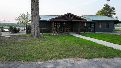 /international/us/57311-892nd-rd-wynot-ne-110119584124/