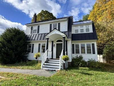 /international/us/36-fairfield-street-oakland-me-110120513747/