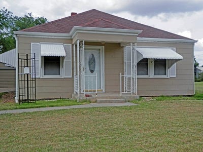 /international/us/409-division-st-downs-ks-110108479460/
