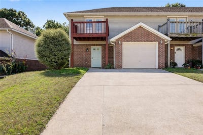/international/us/2351-skyler-drive-fayetteville-ar-110105276832/
