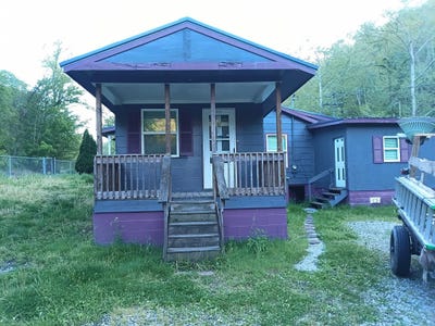 /international/us/4883-marrowbone-creek-road-elkhorn-city-ky-110108014801/