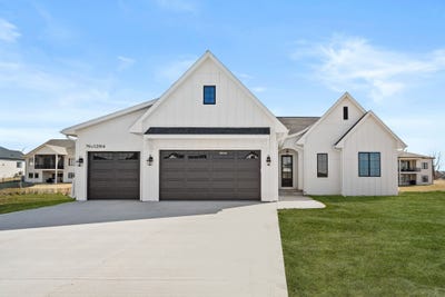 /international/us/1284-nw-29th-court-grimes-ia-110098329136/