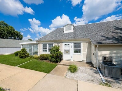 /international/us/140a-plymouth-ln-monroe-twp-nj-110109657286/