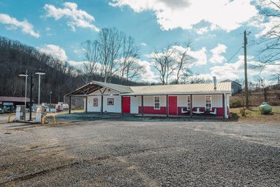 /international/us/40-hidden-treasure-lane-vanceburg-ky-110108299330/
