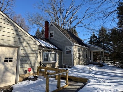 /international/us/124-gates-ave-long-hill-twp-nj-110107072968/