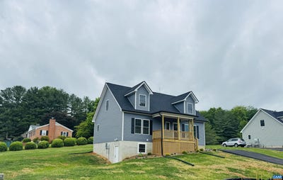 /international/us/200-robin-hood-rd-staunton-va-110106055257/